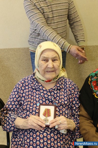    . 450  ,   ,     "70      "