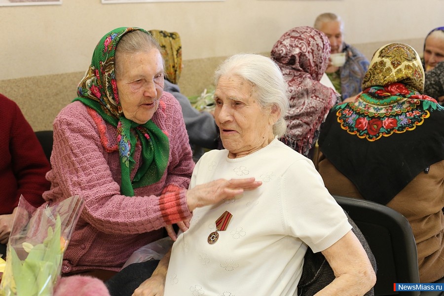    . 450  ,   ,     "70      "