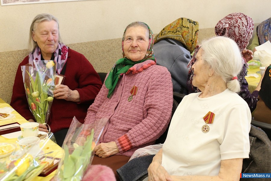    . 450  ,   ,     "70      "