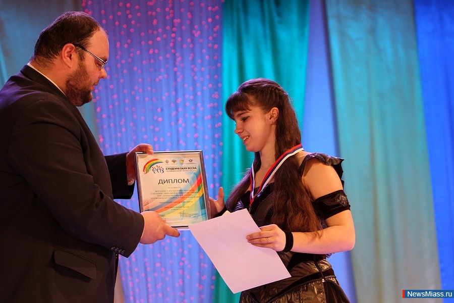  .       -  "  - 2015"