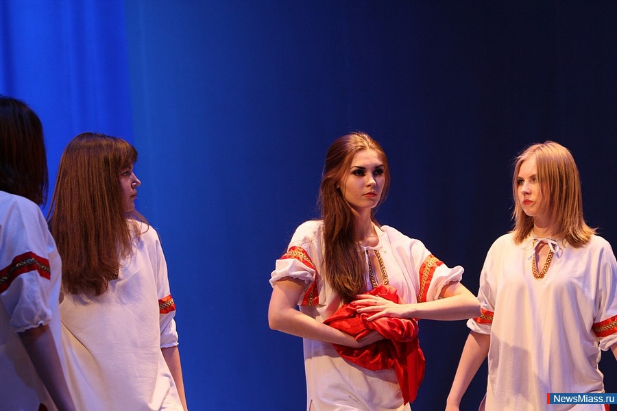  .       -  "  - 2015"