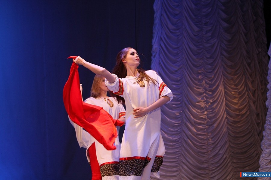  .       -  "  - 2015"