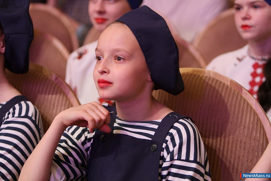  .       -  "  - 2015"