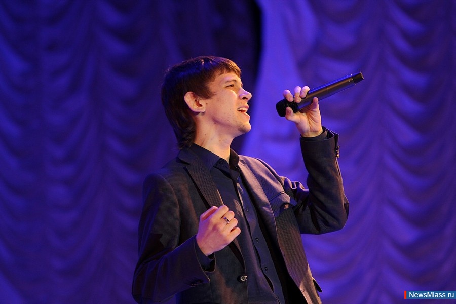  .       -  "  - 2015"