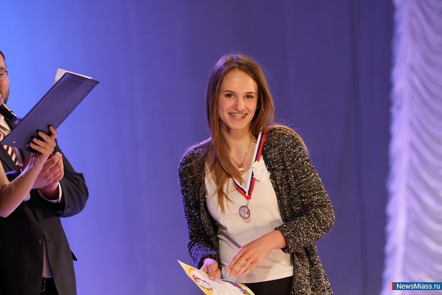  .       -  "  - 2015"