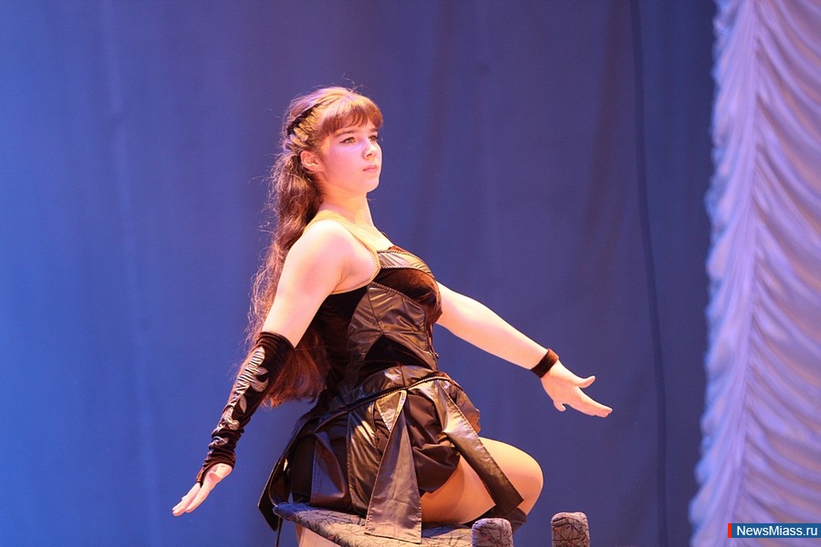  .       -  "  - 2015"