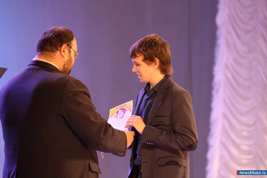  .       -  "  - 2015"