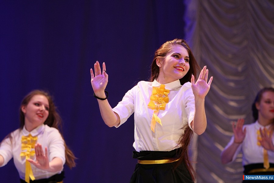  .       -  "  - 2015"