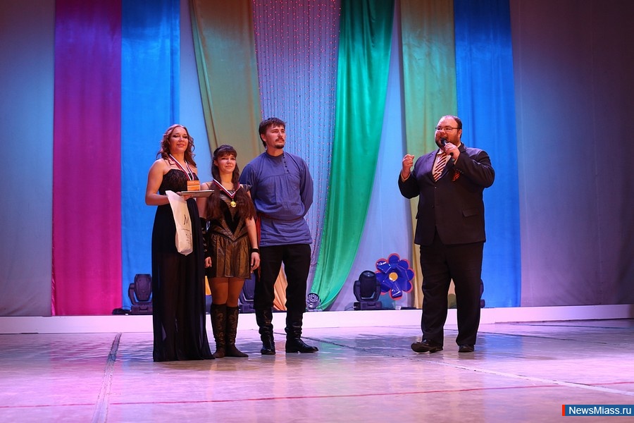  .       -  "  - 2015"