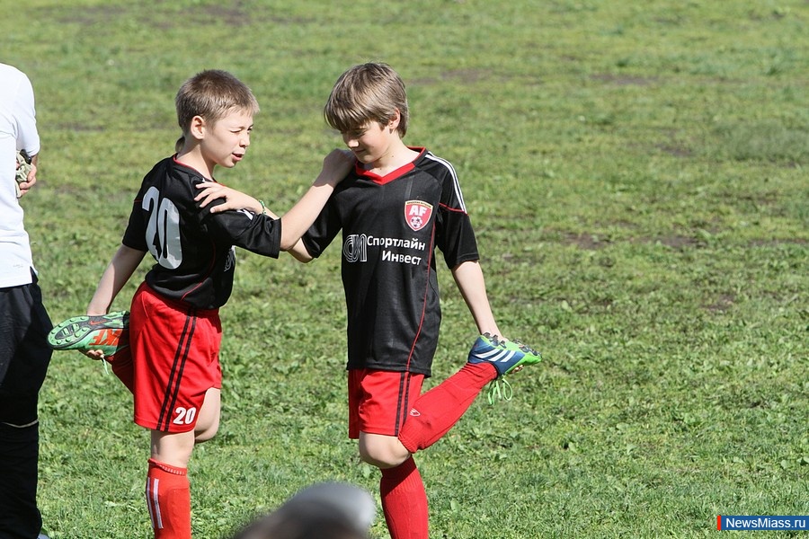  ""  . C      "-2015-"