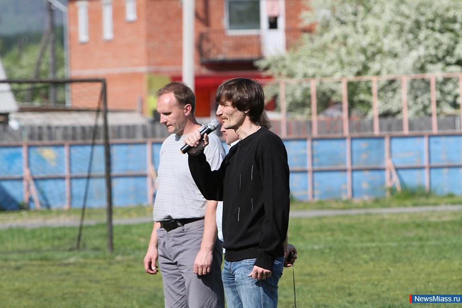  ""  . C      "-2015-"