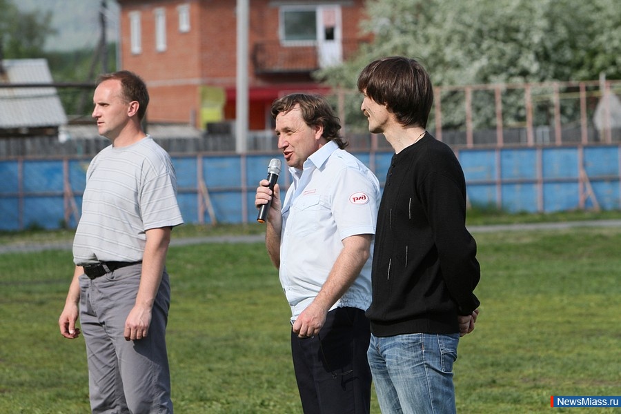  ""  . C      "-2015-"