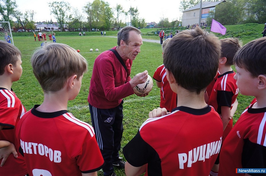  ""  . C      "-2015-"