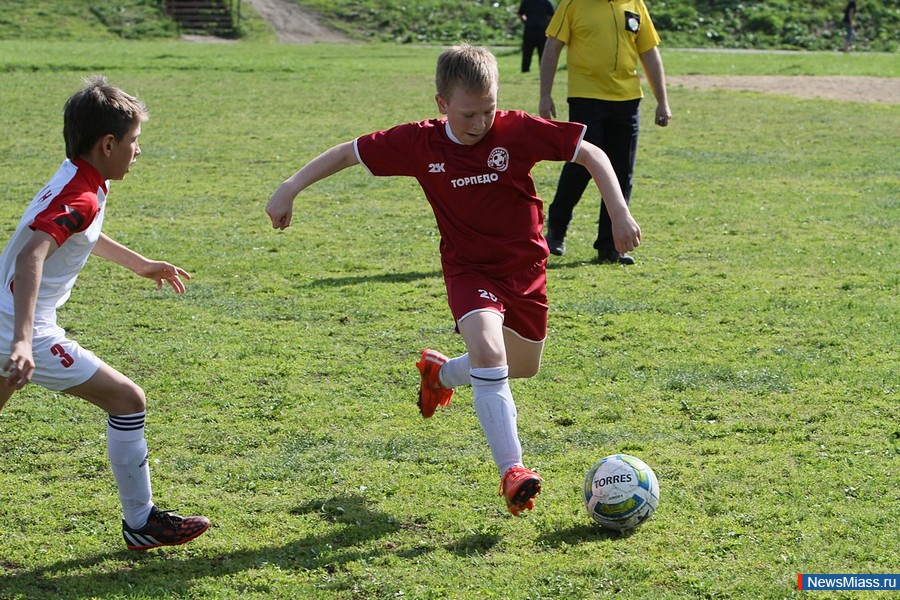  ""  . C      "-2015-"