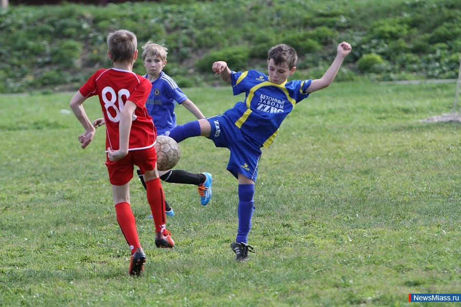  ""  . C      "-2015-"