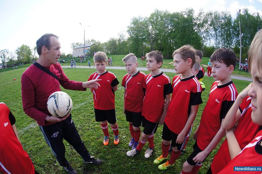  ""  . C      "-2015-"