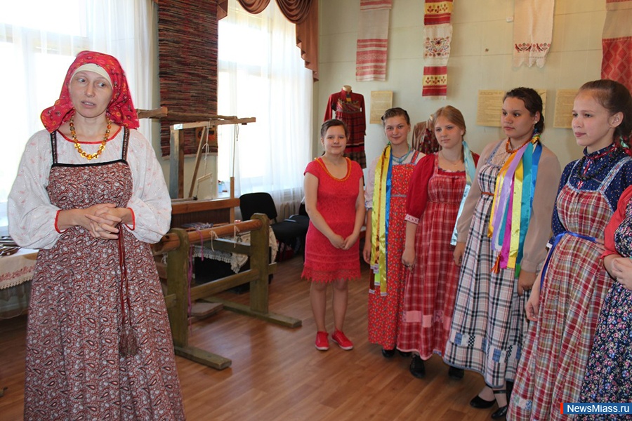   ,  -  .        "    "