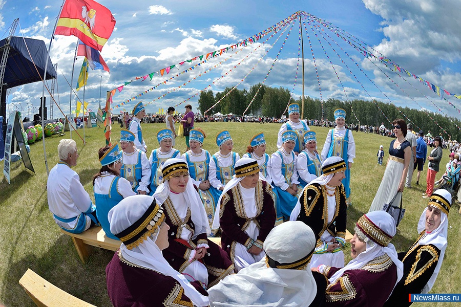 Областной Сабантуй переехал на юг. В этом году сабантуй в Челябинской области впервые пройдёт на юге региона - в Троицком районе