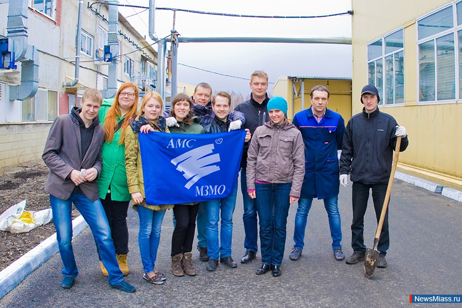    .   -    V     "  2015"