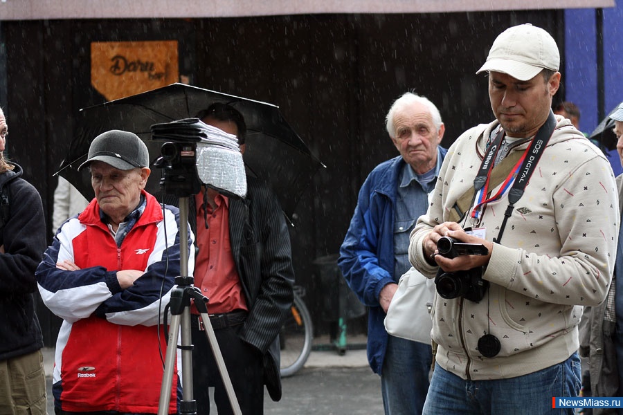  .     ""   ,      ""   