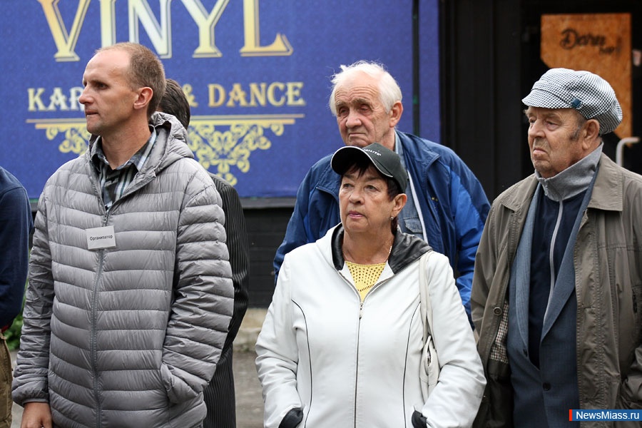  .     ""   ,      ""   