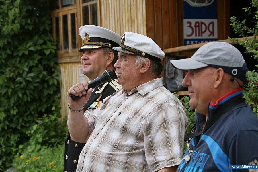    .       -      ,     ,  -  