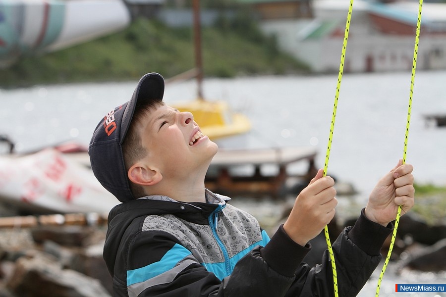    .       -      ,     ,  -  