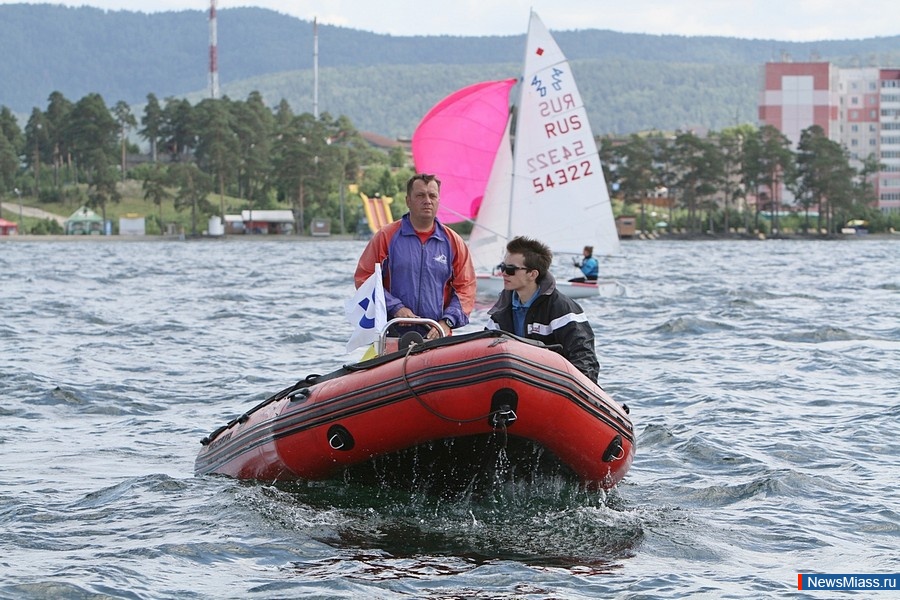    .       -      ,     ,  -  