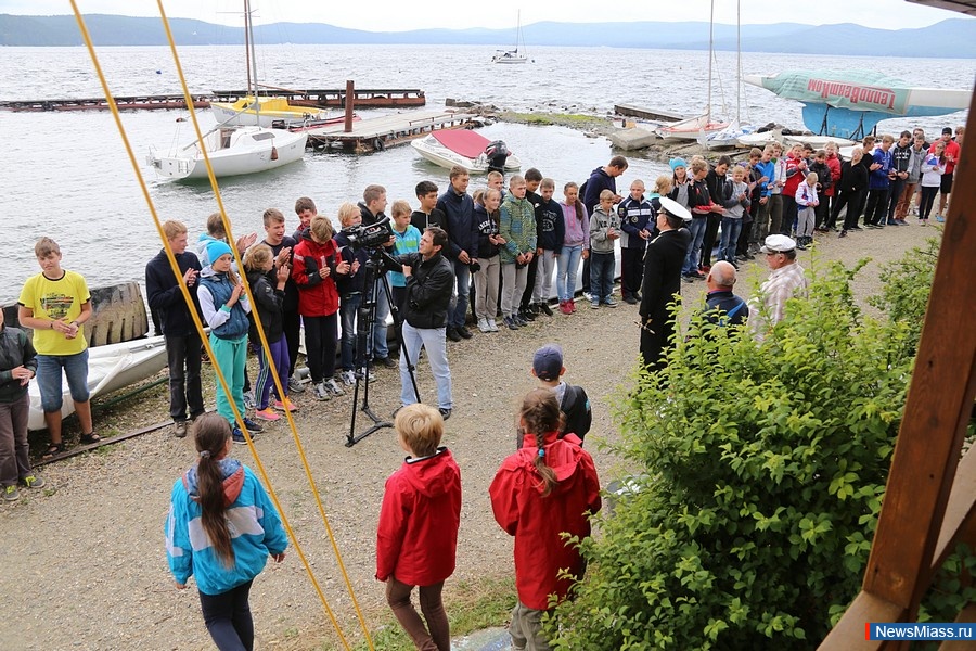    .       -      ,     ,  -  