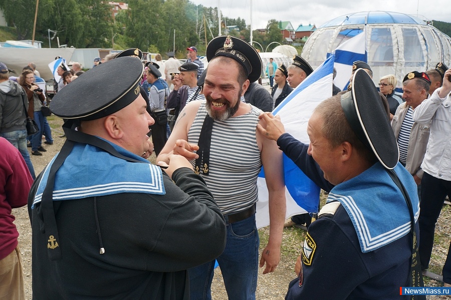   . 26       ,   ,   ,     