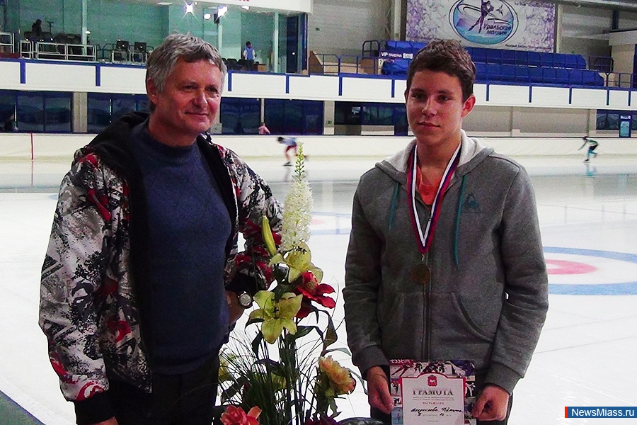      .  ĸ (  4)         "    "