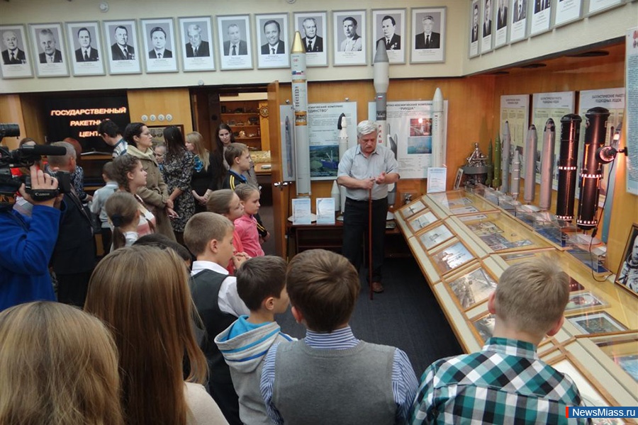    .          5  9    80 