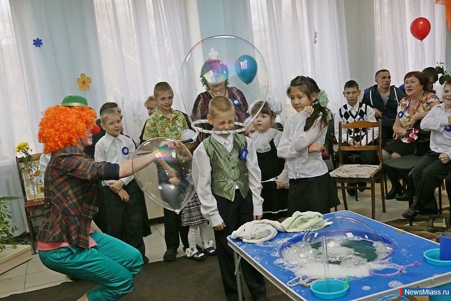   - 20 . 20  ,   90- ,          