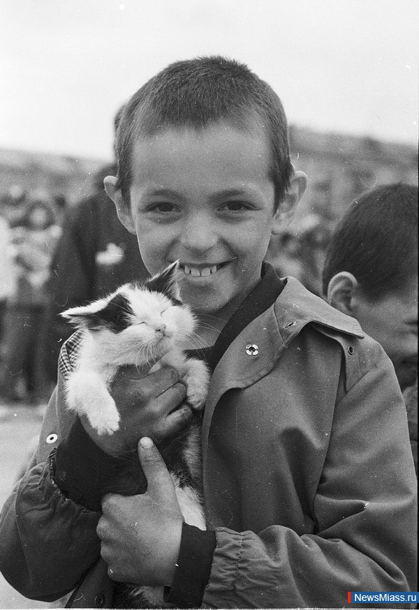   - 20 . 20  ,   90- ,          