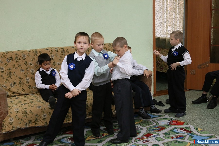   - 20 . 20  ,   90- ,          