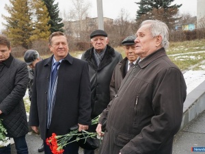 25 ������� - ���� ������ �.�. �������