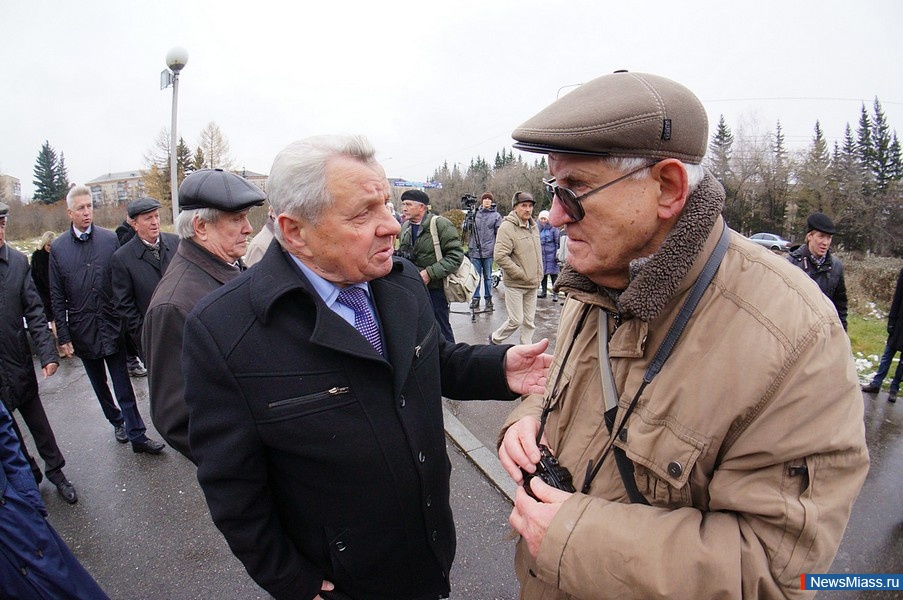 25  -   .. .       . .    