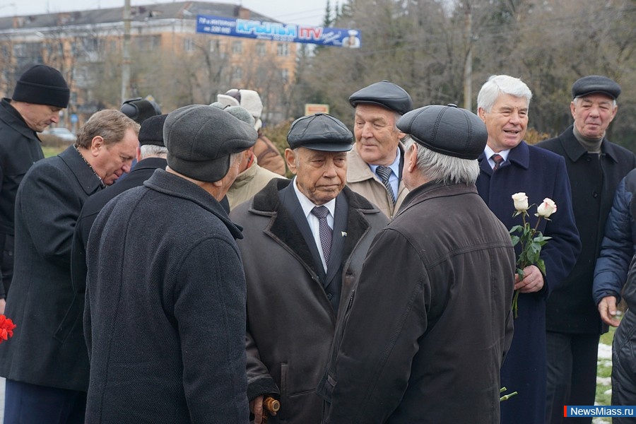 25  -   .. .       . .    