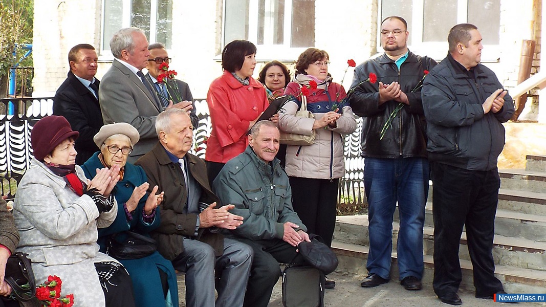  -  .    11        "  - "