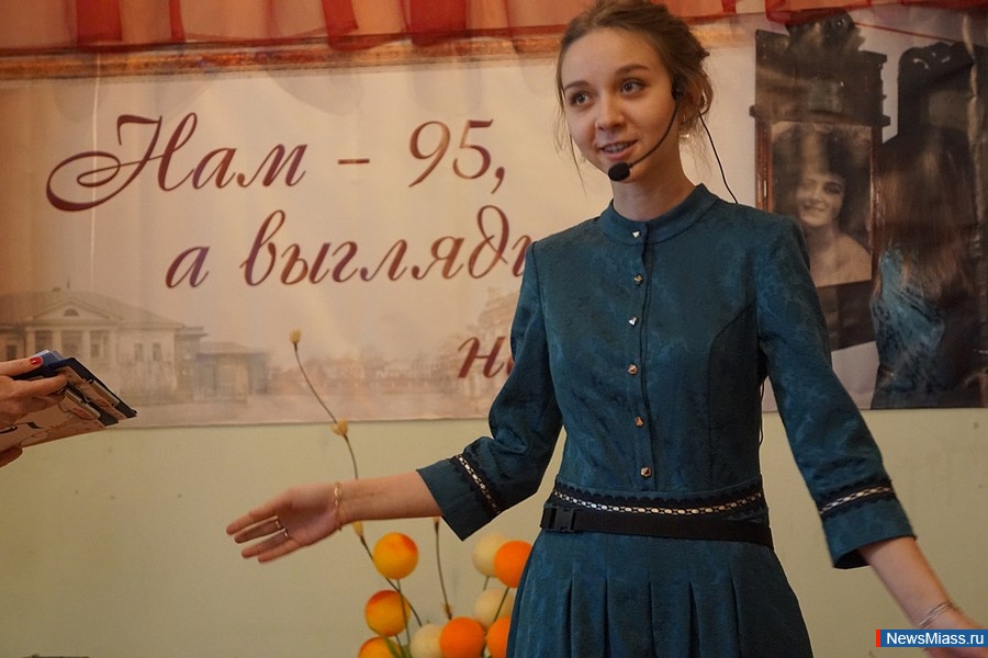  ,   .  -        100-