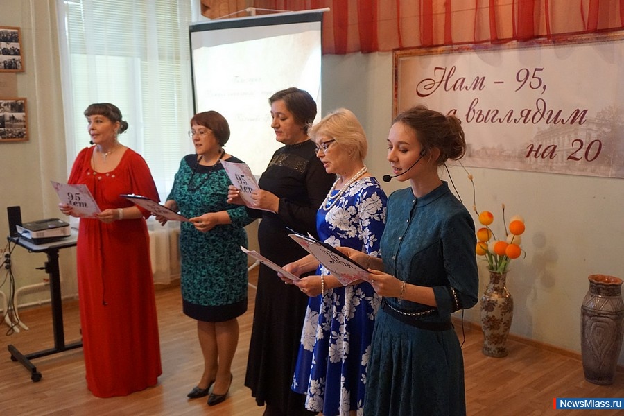  ,   .  -        100-