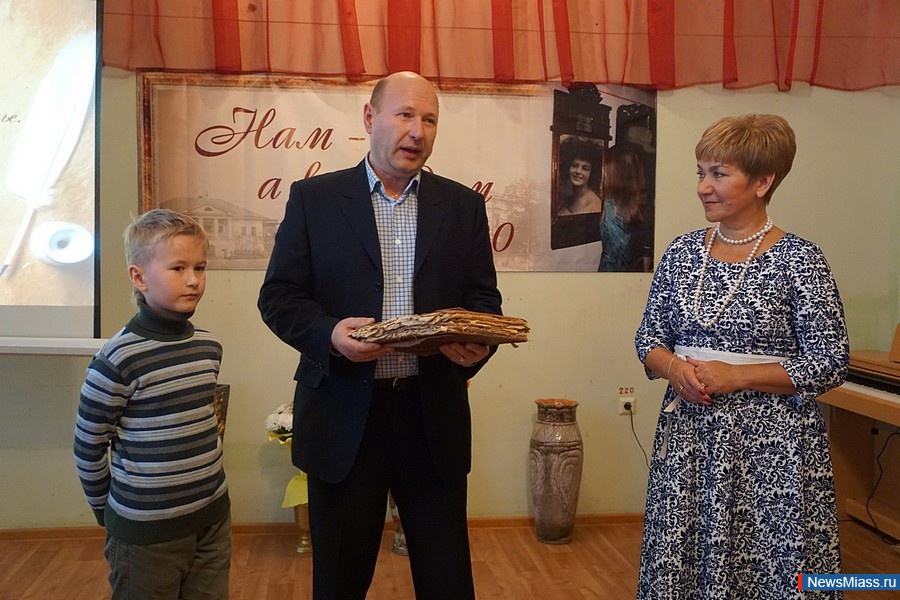  ,   .  -        100-