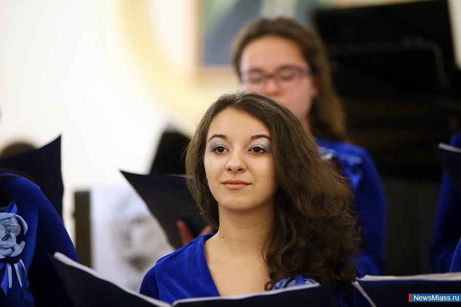 ������ ��� ������. � �������� �������� ��������� � �������� ��������� ������� � 100-����� ����������� �������� ����������� ������� ����������� ���������