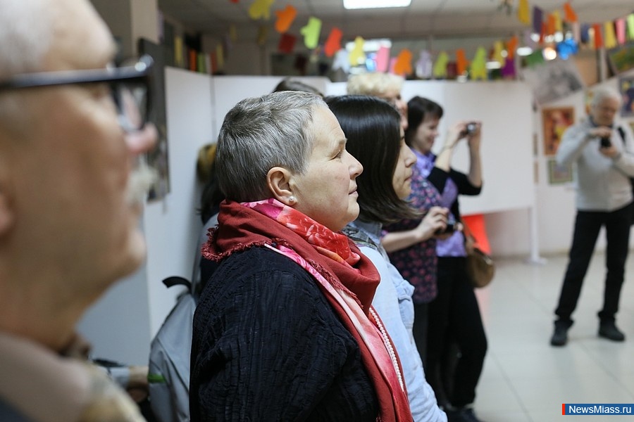  ""  10 .    ""   " "