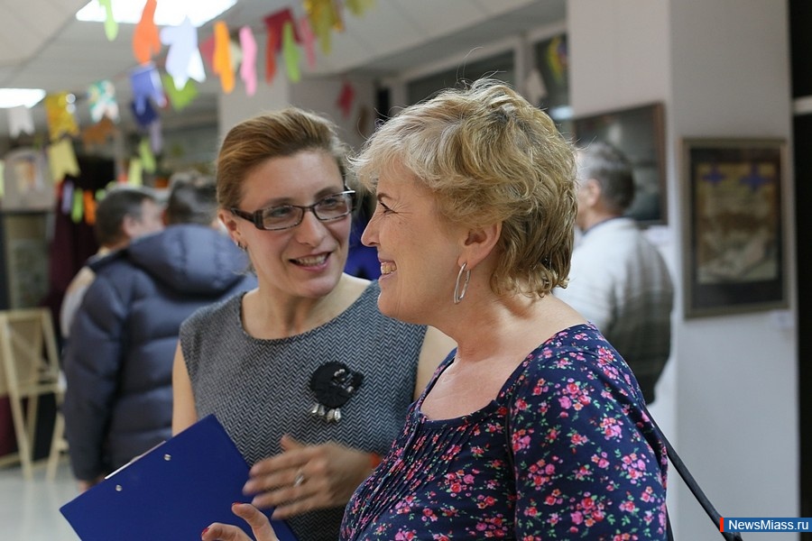  ""  10 .    ""   " "