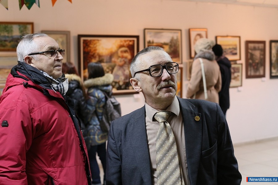  ""  10 .    ""   " "