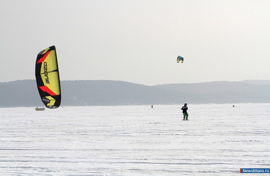 ""  . 26  27      XI        "-2016"