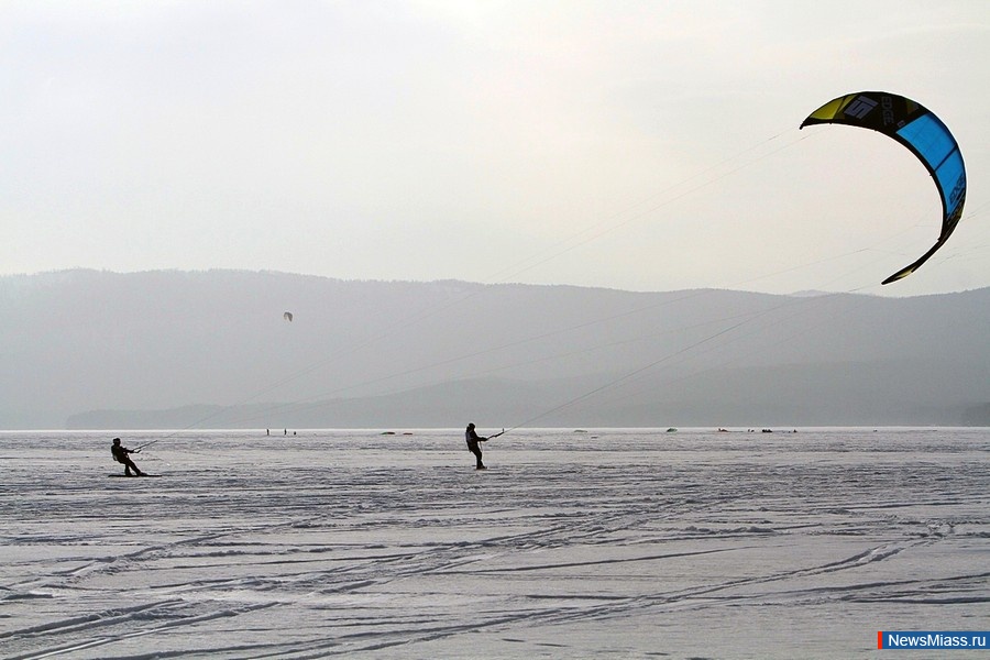 ""  . 26  27      XI        "-2016"