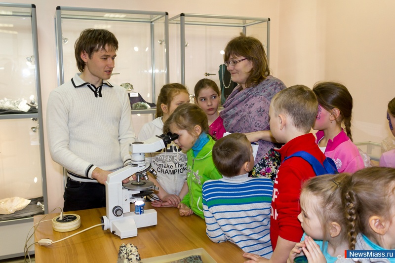 "  -    ...".        "  "