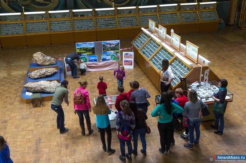 "  -    ...".        "  "